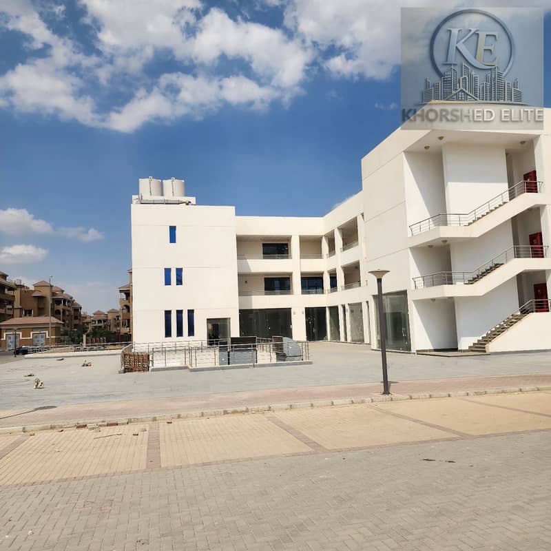 Commercial and Administrative Mall The best mall in Sheikh Zayed and 6th of October City Inside Al Khamael Compound - Widok 4