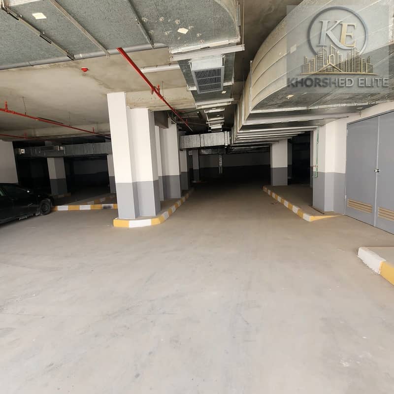 Commercial and Administrative Mall The best mall in Sheikh Zayed and 6th of October City Inside Al Khamael Compound - Więcej