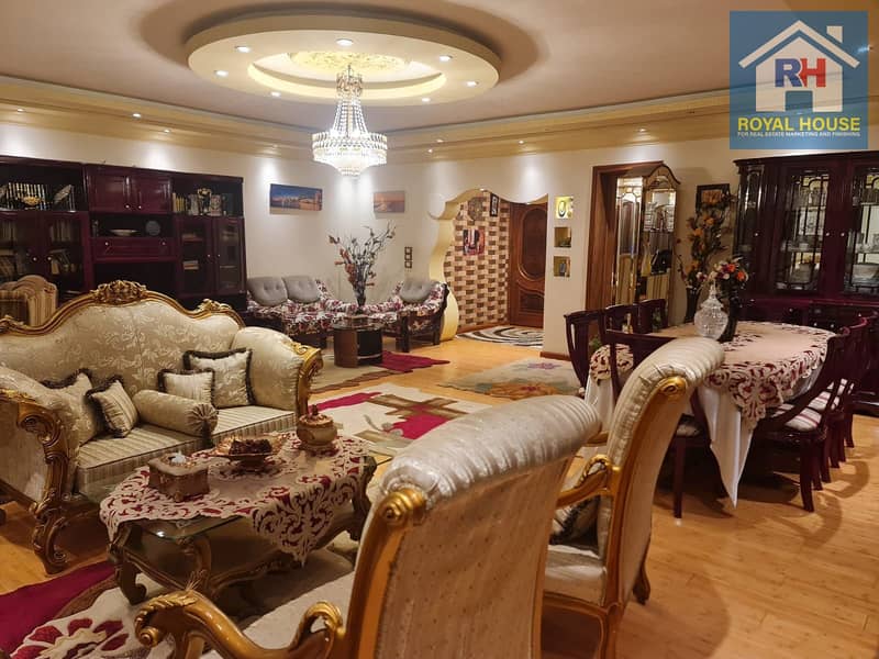 Luxury Apartment For Sale In Heliopolis Behind Palestine Hospital Prime Location With Garden View Combining Modern Living Elegance And Excellent Inves - Widok 4