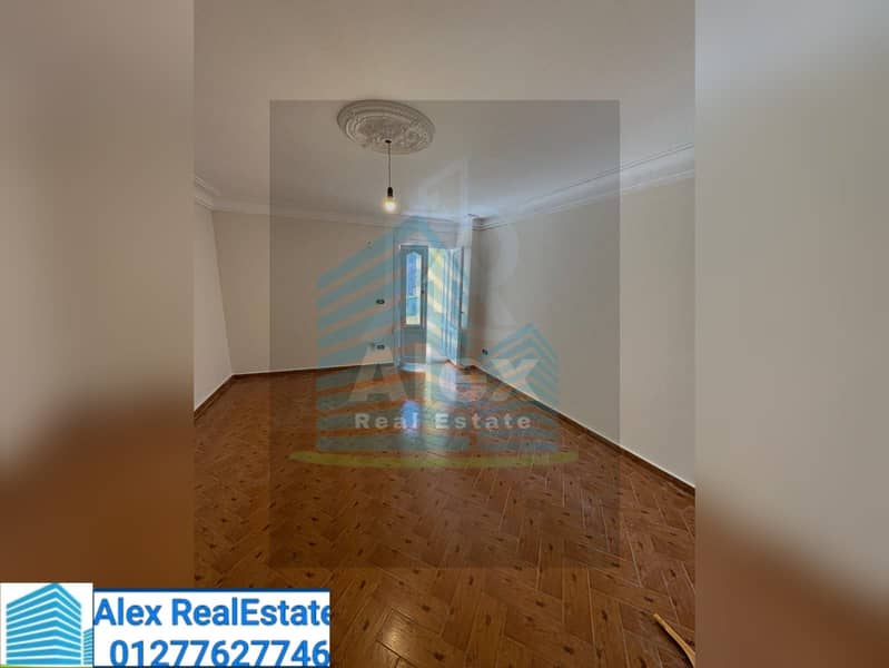 An apartment for residential rent in Stanley, steps from the sea - Więcej