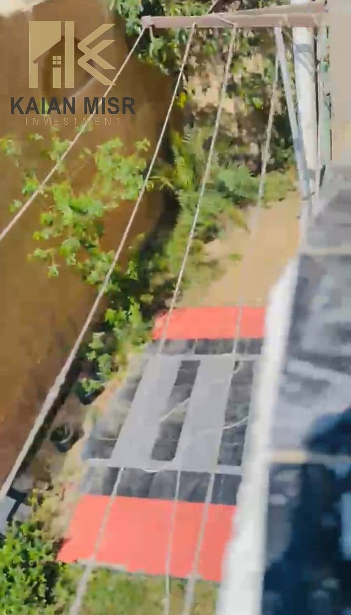 8 1000090004. jpg