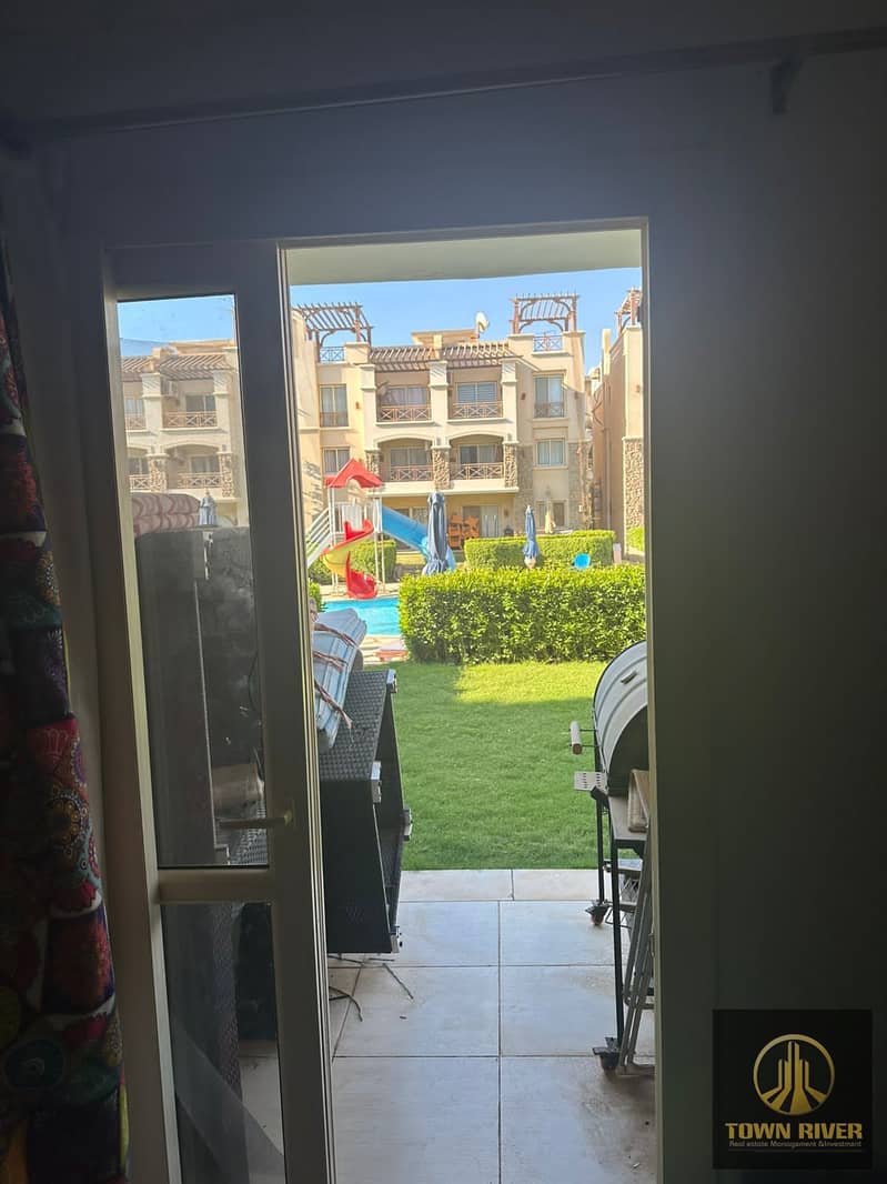 A unique investment opportunity: a ground-floor chalet with a garden in a fully serviced resort on the Zaafarana Road, Blue Blue Village, Ain Sokhna. , - Widok 4
