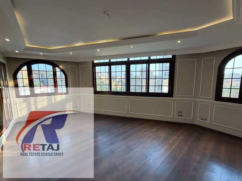Luxury apartment for sale in Almaza, Heliopolis, at a special price. Modern building, land share, and garage included. Fully furnished and finished to - Mehr