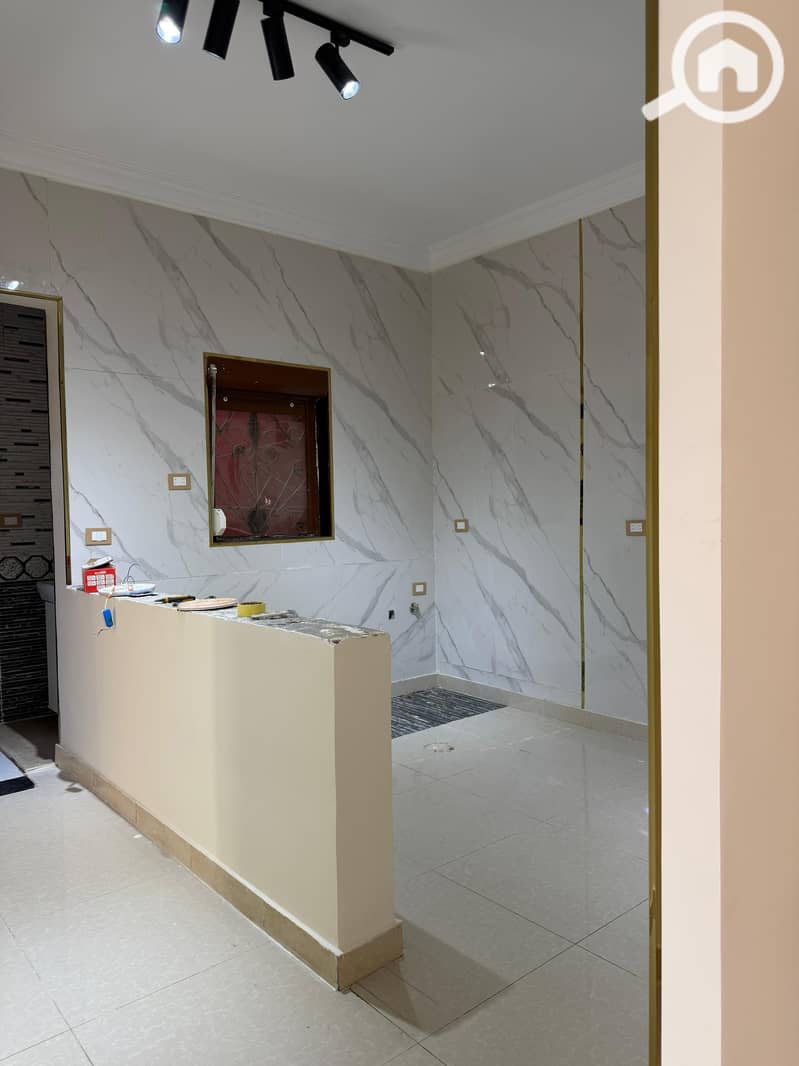 Ground floor apartment for sale with a garden in the compound Rawdat Zayed, ultra-lux finishing. - Ansicht 6