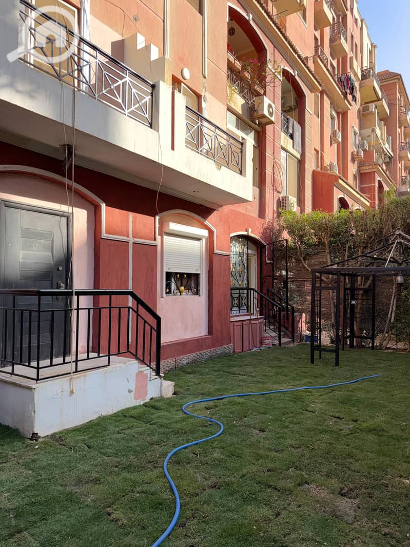 Ground floor apartment for sale with a garden in the compound Rawdat Zayed, ultra-lux finishing. - Mehr