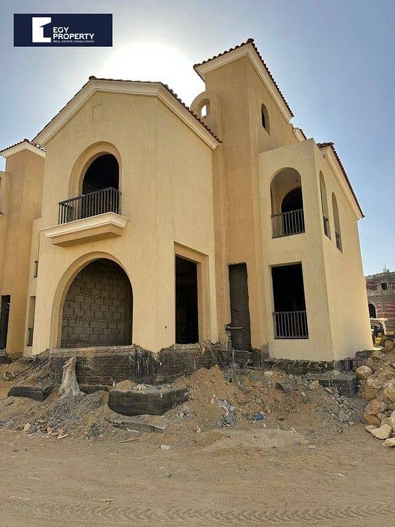 Create Your Dream Home in a Ready S Villa with Spacious Land at Sarai New Cairo – pohled 3