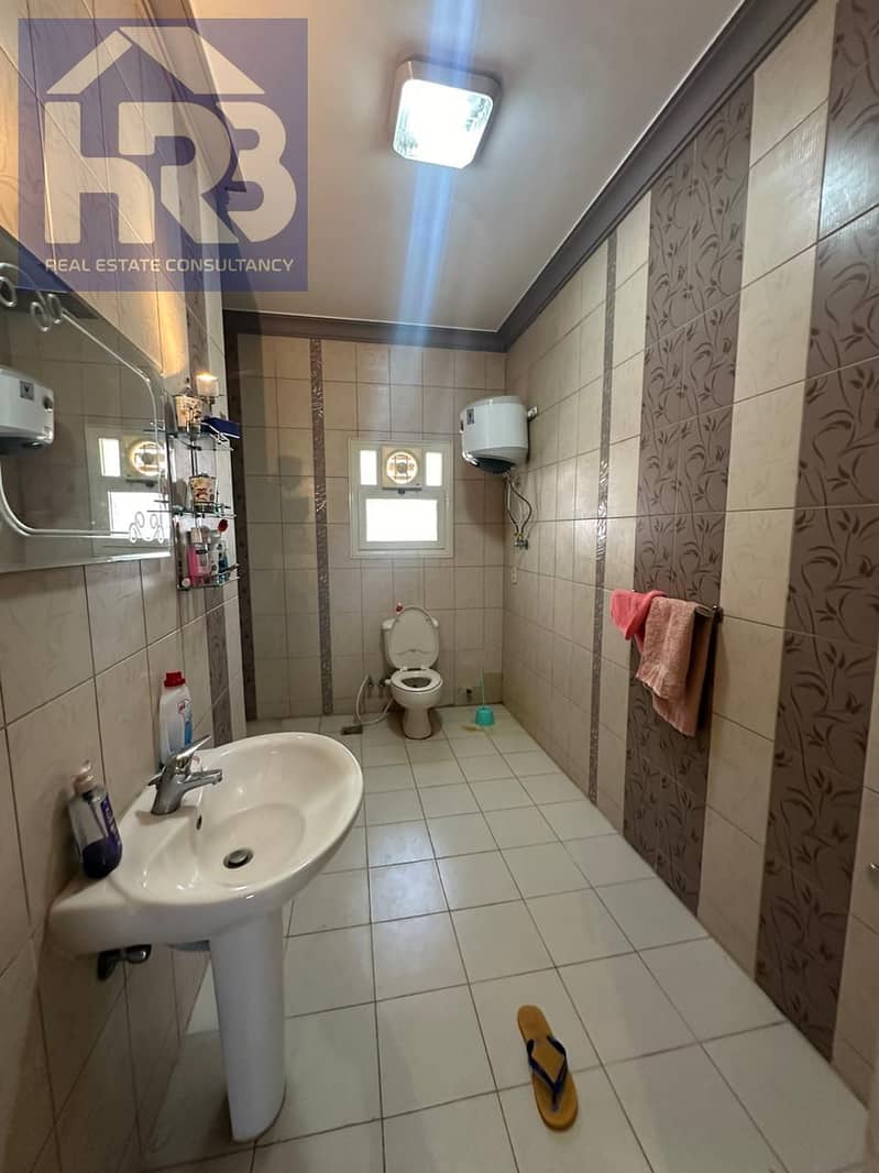 Villa for Sale in Yasmeen – Fifth Settlement | 610 sqm | Fully Finished - Widok 4