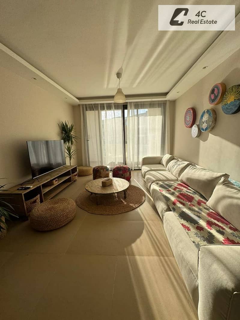 IN Pavo Phase chalet Fully finished with Ac's+kitchen and furniture 2 bedrooms ready to move for sale in Azha Ain Sokhna - Widok 3