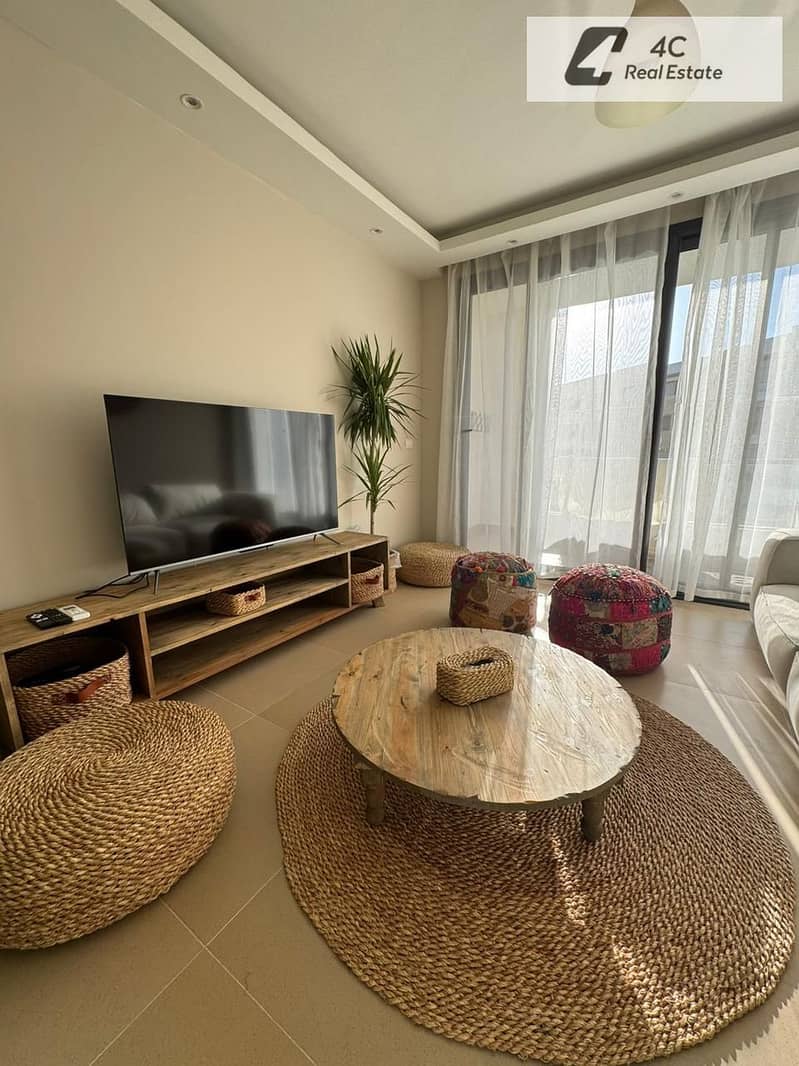 IN Pavo Phase chalet Fully finished with Ac's+kitchen and furniture 2 bedrooms ready to move for sale in Azha Ain Sokhna - Widok 5