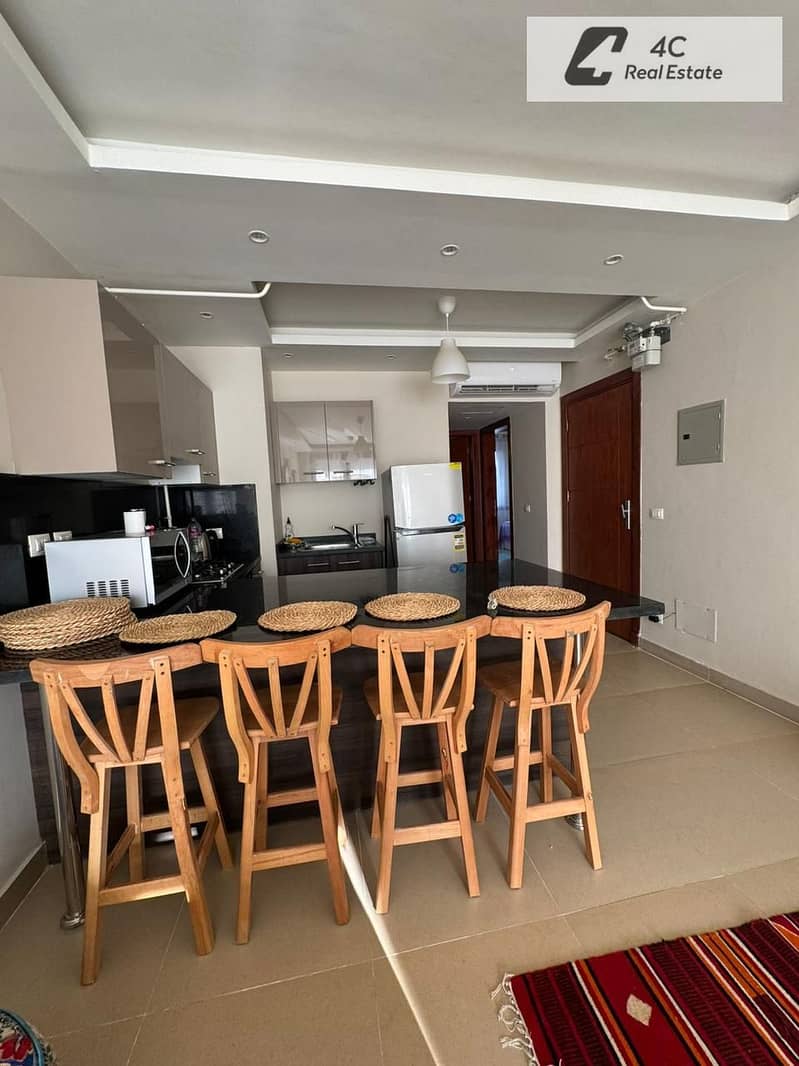 IN Pavo Phase chalet Fully finished with Ac's+kitchen and furniture 2 bedrooms ready to move for sale in Azha Ain Sokhna - Widok 6