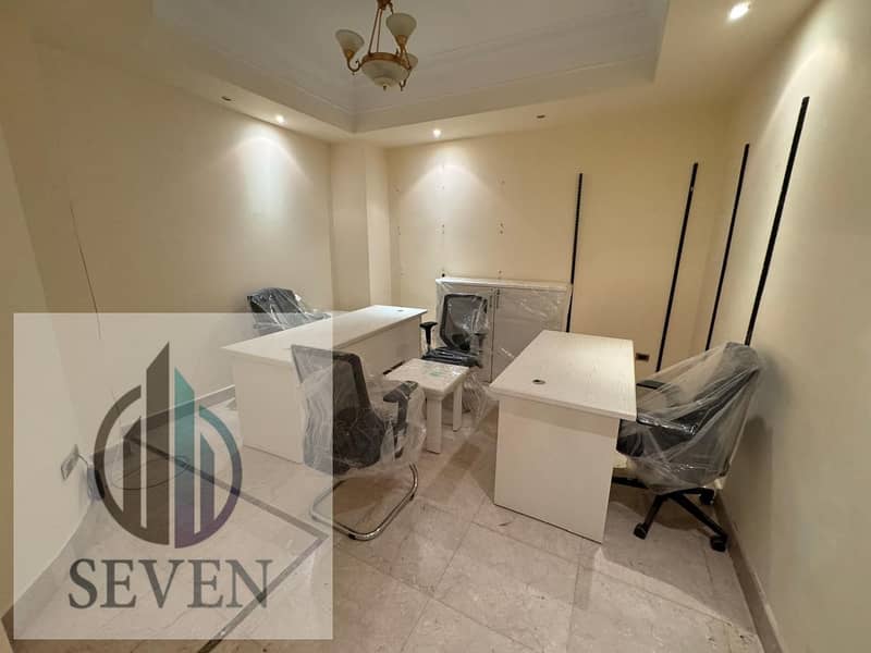 *Administrative villa for rent, 750 m², furnished, prime location in Degla, Maadi* - Więcej
