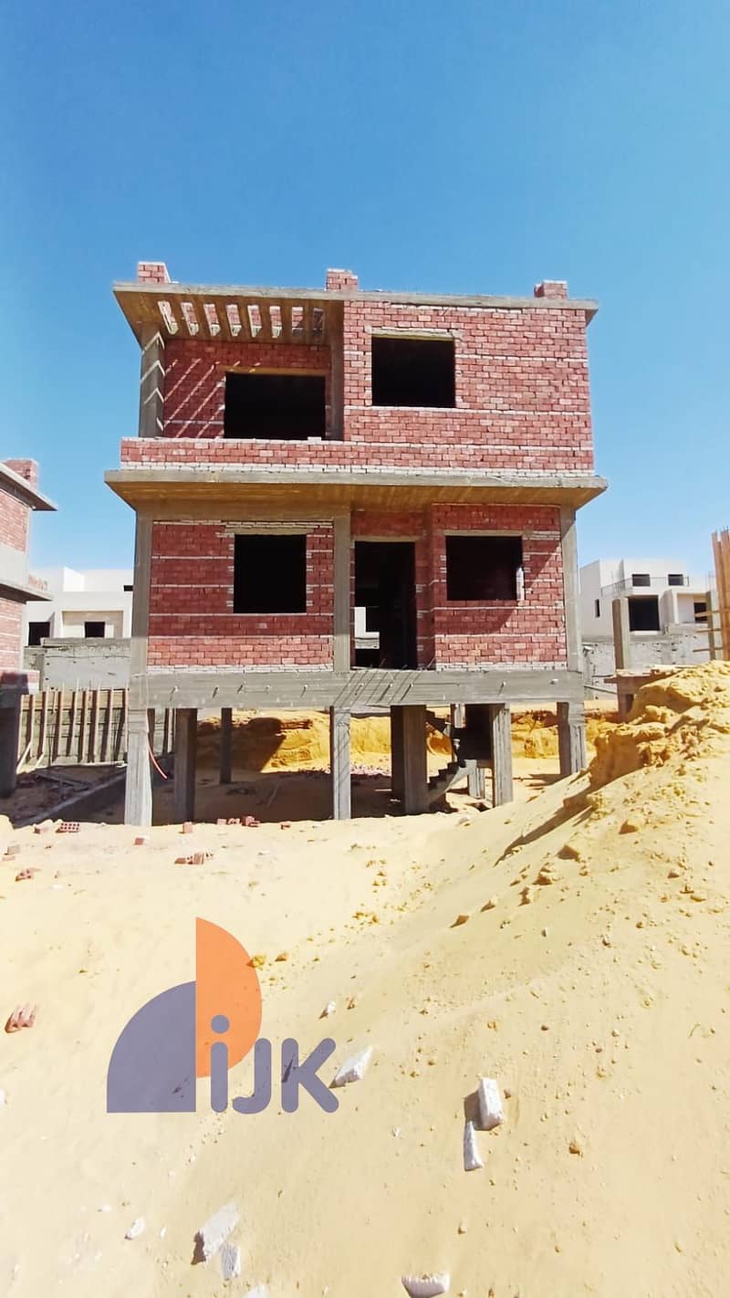 Standalone villa for sale in the heart of New Sheikh Zayed, next to Palm Hills and the 26th of July Corridor. – pohled 4
