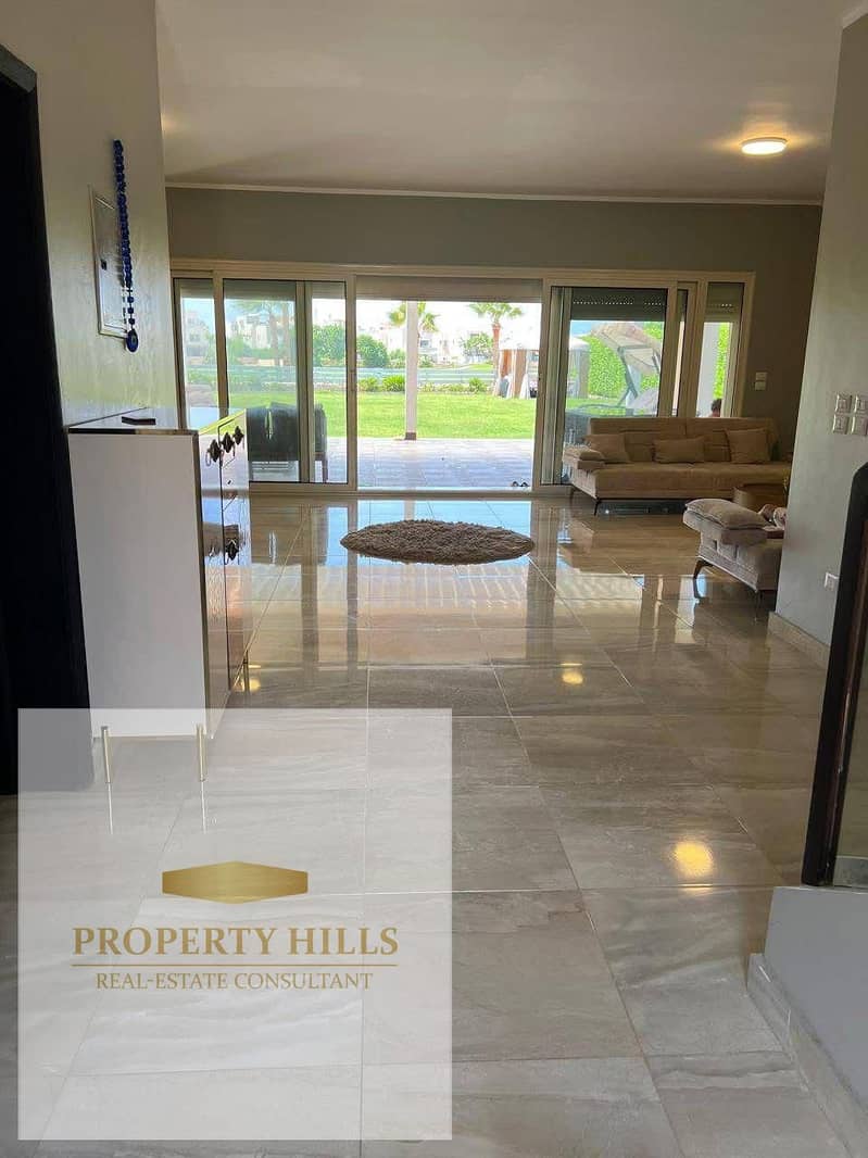 Ultra Super Lux Finished Sea-Front Villa Full North-Facing Facade North Coast – Seashore - Vedere 3