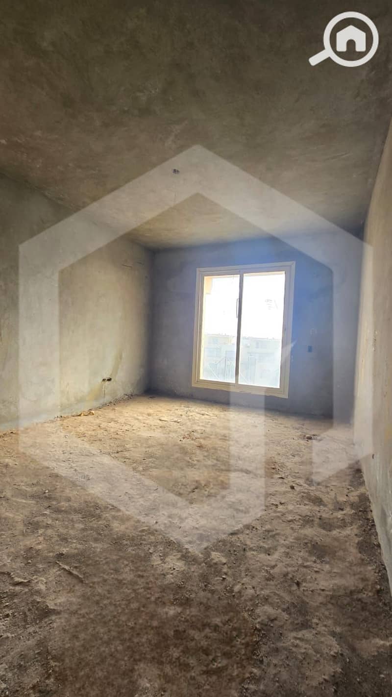 Villa with a Private Garden Ready To Move for sale in Royal Meadows, Arco, El Sheikh Zayed . . . . . . . . . . . . . . . . . . . . . . . . . . . . . - Ansicht 5