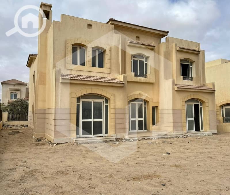 Villa with a Private Garden Ready To Move for sale in Gardenia Park 2, 6th Of October City . . . . . . . . . . . . . . . . . . . . . . . . . . . . . – pohled 3