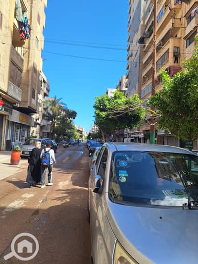 2 Bedroom Flat for Sale in Seyouf, Alexandria - ٢٠٢٦٠٤٢٧_١٠٢٥١٢. jpg 2 Bedroom Flat for Sale in Seyouf, Alexandria - ٢٠٢٦٠٤٢٧_١٠٢٥١٢. jpg