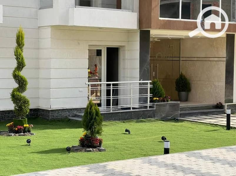 185 sqm apartment, immediate handover, semi-finished, 3 bedrooms, 2 bathrooms, living room. Total price cash: 5.4 million, installment plans available - Mehr