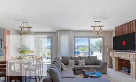 The lowest price for a villa with a down payment of 1,024,000, sea view from the highest villages in Sokhna, Mont Galala, in installments. - Więcej