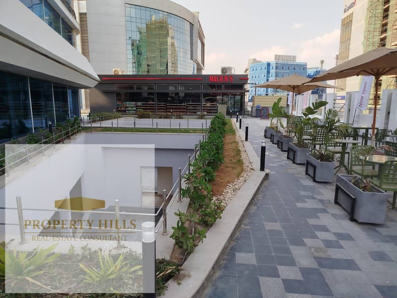 Finished ground floor office near the entrance in Fifth Settlement, price payable in installments. - Widok 5