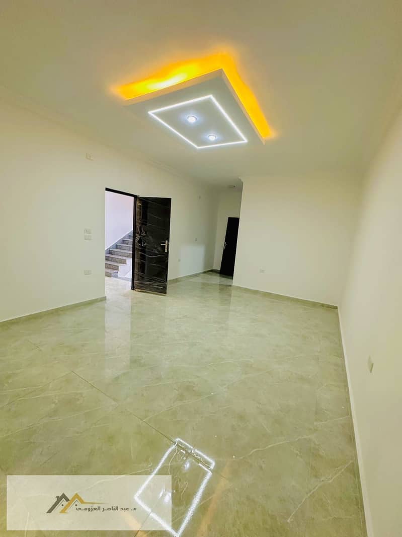 Villa in Alexandria, King Mariout, registered for sale at an incredible price. 5 rooms, 5 bathrooms, 4 of which are master inside a mini compound. Office location: King Mariout, after Al-Khors restaurant. – další