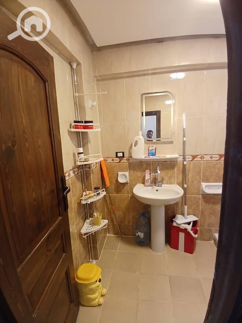 35 27096. jpg