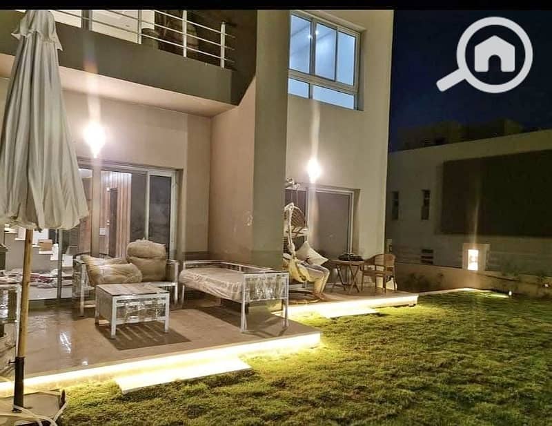 Ready to move Townhouse near to Al Ahly Club in El Sheikh Zayed - Ansicht 2