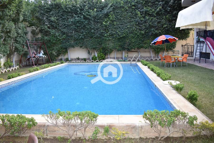Villa for rent – El Shorouk City, a very prime location near Saudi Market, Carrefour, Bazooka, and Café Nanida. - Mehr