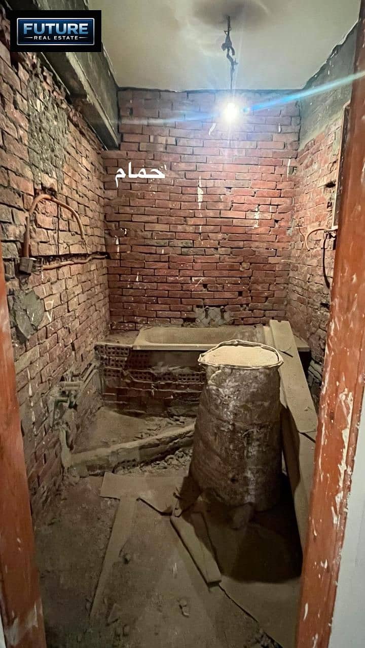 165 m apartment in Grand City Compound in Zahra Al-Maadi near the Ring Road and Carrefour Al-Maadi - Więcej
