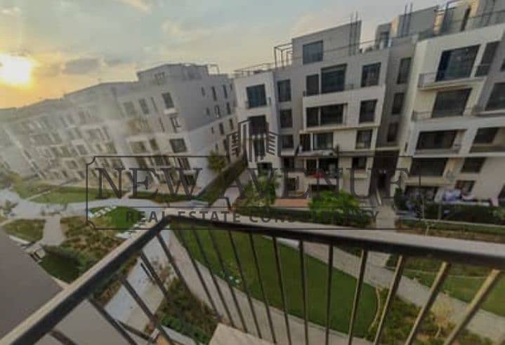 Ready to move penthouse 195 sqm plus 100 sqm roof lowest price in the area 3 bedrooms living room prime location in Azalia Sodic East - Widok 6