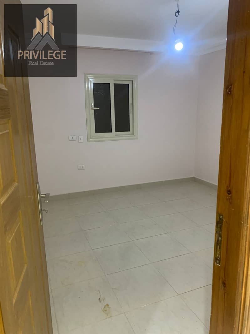 For rent, an ultra-luxurious apartment in New Maadi – 306 Street from El Nasr Street. Open view at a special price. - Widok 5