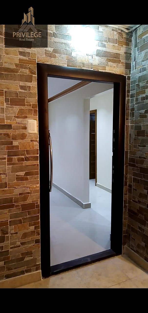 For rent, an ultra-luxurious apartment in New Maadi – 306 Street from El Nasr Street. Open view at a special price. - Widok 6