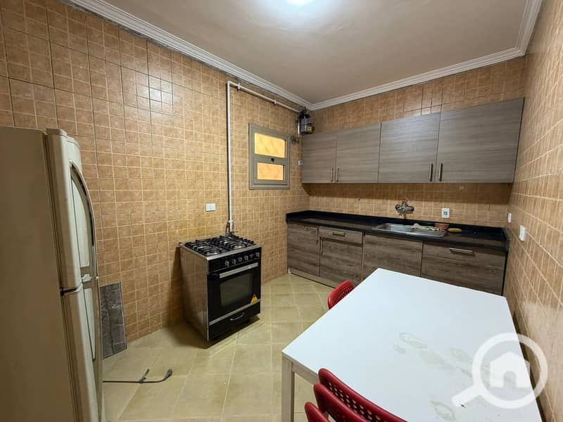apartment fully finished for sale in 16 th districe - sheikh zayed city - Widok 5