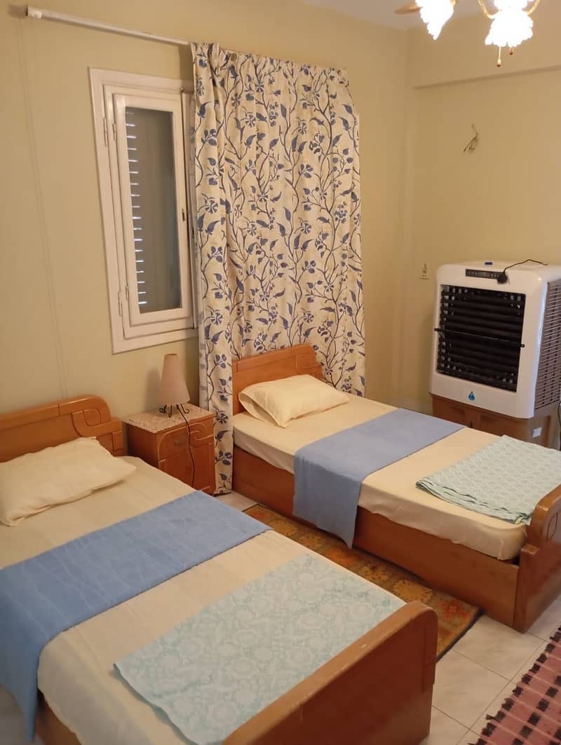 10 