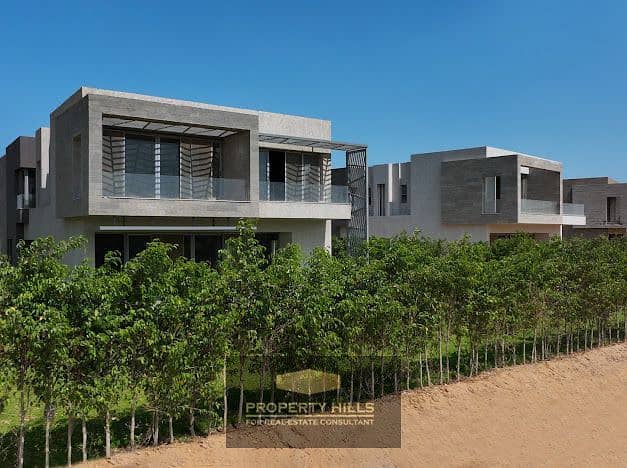Immediate view Townhouse for sale in Al Ahramat at AL HADBA compound near the museum next to Palm Springs - Ansicht 2