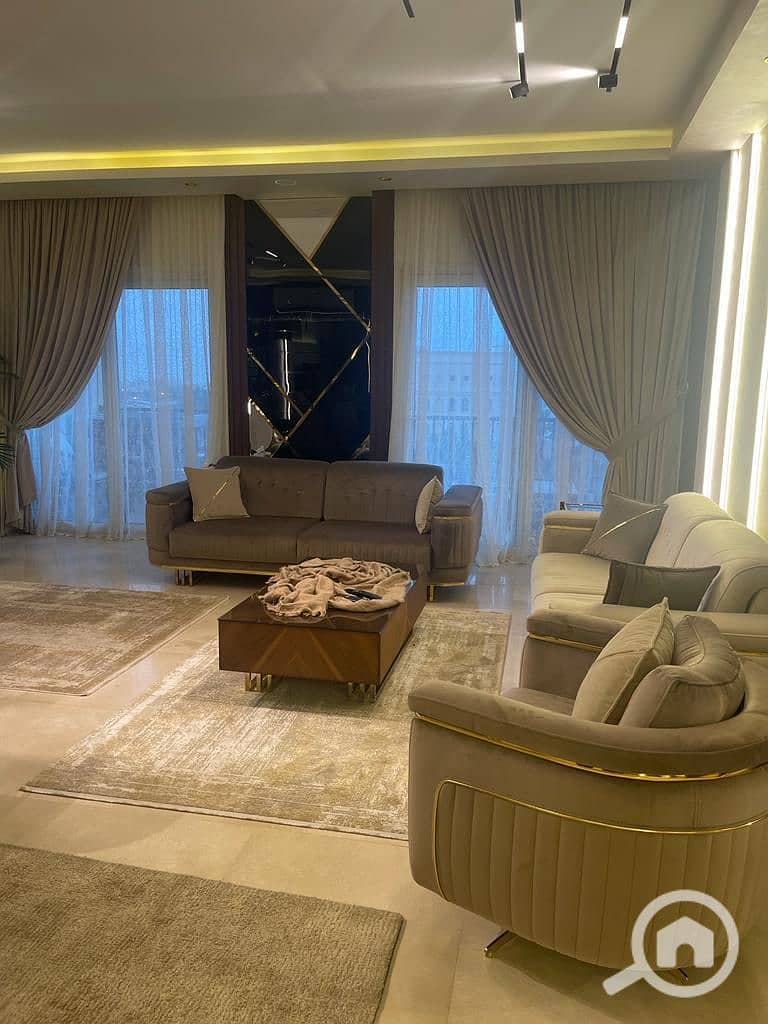 Furnished apartment for rent in 90 Avenue Compound directly on South 90th Street Vert close to The AUC and Future University in New Cairo - Widok 6