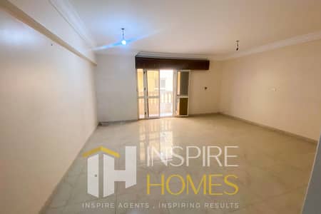 3 Bedroom Apartment for Rent in Smoha, Alexandria - 1. jpg 3 Bedroom Apartment for Rent in Smoha, Alexandria - 1. jpg