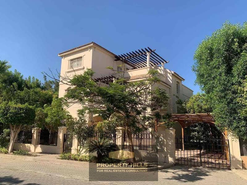 A villa ready for viewing in the Southern Investors area in the Compound in front of Patio Town and Patio 7 La Vista and Zizinia and Grand Residence. - Ansicht 2