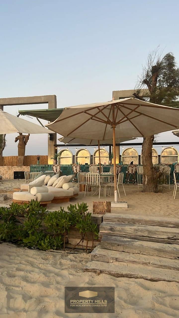 Standalone villa for sale in Marsa Bagoush with a direct lagoon view and full finishing. - Widok 2
