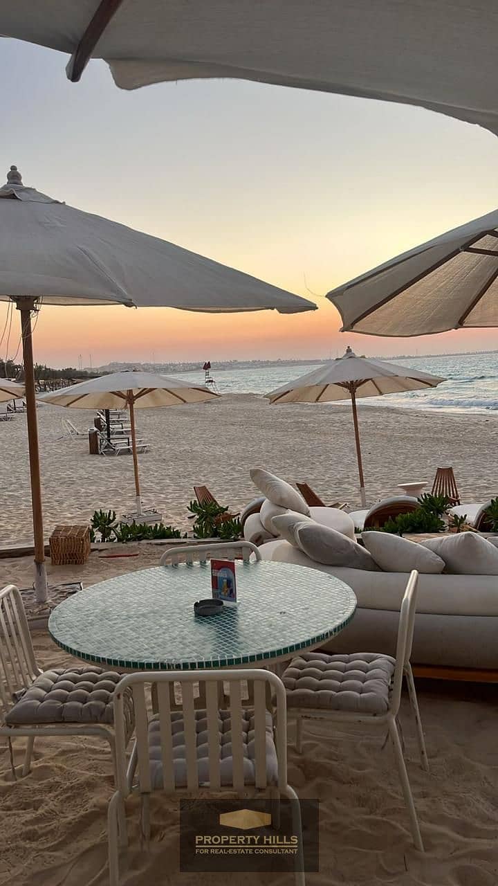 Standalone villa for sale in Marsa Bagoush with a direct lagoon view and full finishing. - Widok 3