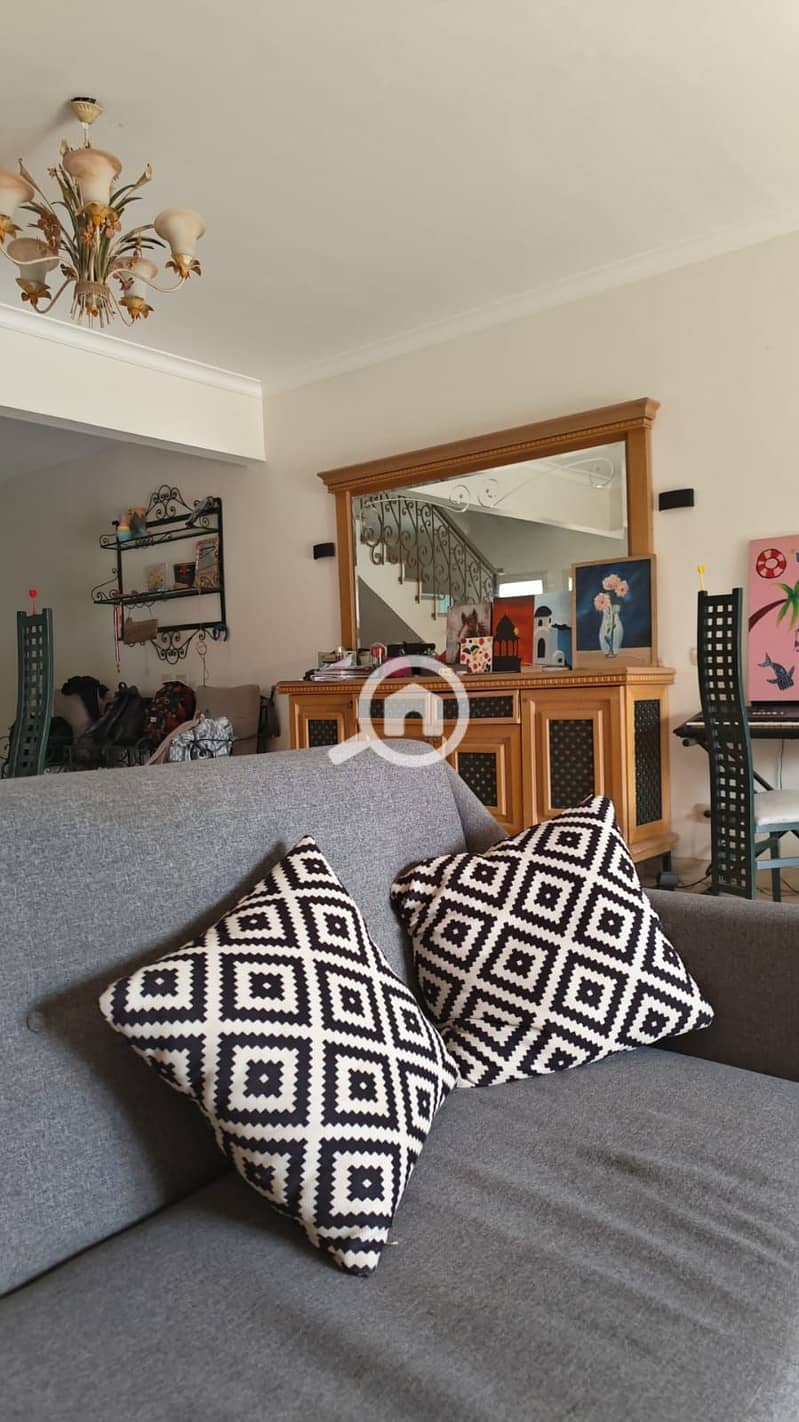 Luxury private garden townhouse for rent in Stone Park Compound - Mehr