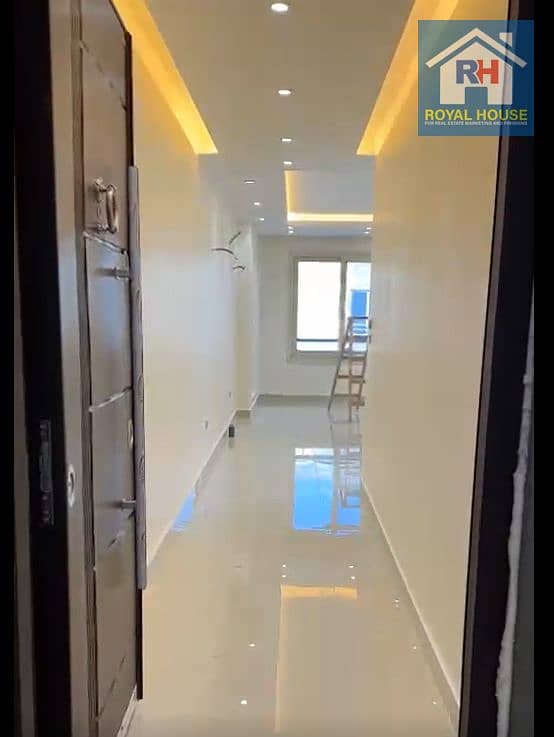 Luxury 196 sqm apartment in New Nozha, open panoramic view, 3 bedrooms, ultra super lux finish, prime and quiet location. - Ansicht 2