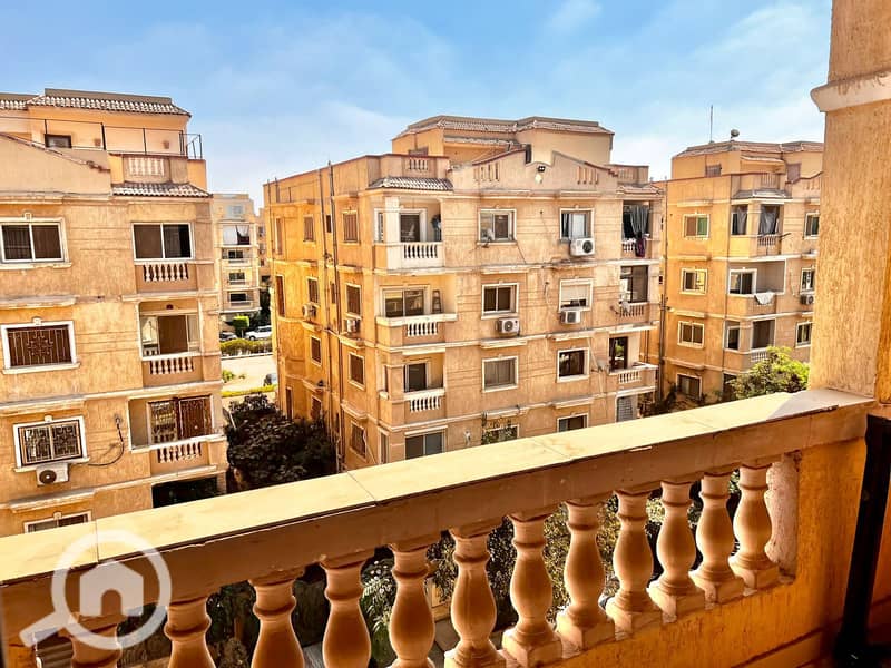 Apartment for Sale in Taiba Gardens Compound – Prime Location and Excellent Investment Opportunity - Ansicht 3