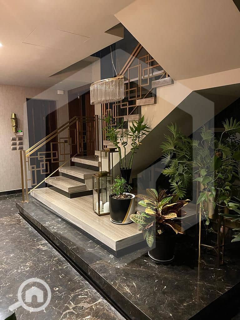 Twin House for sale with Kitchen Cabinets & ACs with a Private Garden Ready To Move in Allegria, Sodic, El Sheikh Zayed – pohled 5
