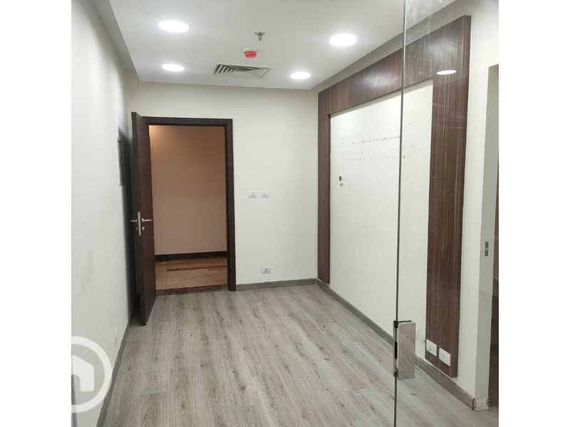 Fully Finished Administrative Office 55 m with ACs for Rent at Trivium Square, North 90th Street, New Cairo (Fifth Settlement) - Ansicht 5