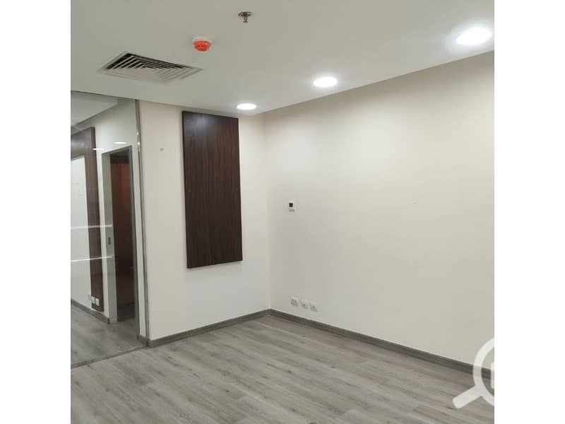 Fully Finished Administrative Office 55 m with ACs for Rent at Trivium Square, North 90th Street, New Cairo (Fifth Settlement) - Ansicht 6