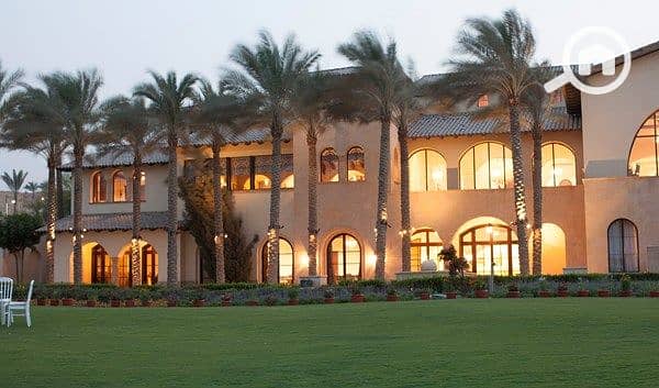 17 uptown_about-amenities-golf-clubhouse. jpg