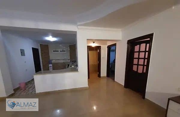 Furnished administrative office for rent in the First District Villas, Fifth Settlement, directly opposite Downtown, overlooking 90th Street. - Widok 3