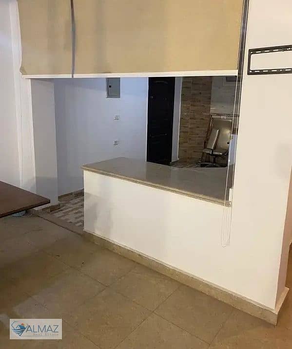 Furnished administrative office for rent in the First District Villas, Fifth Settlement, directly opposite Downtown, overlooking 90th Street. - Widok 4