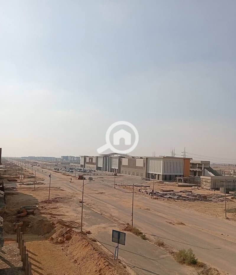 For sale: a prime plot of land in the northern part of the 7th district, double frontage, directly on Metro Street. – pohled 3
