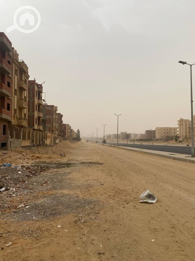 For sale: a prime plot of land in the northern part of the 7th district, double frontage, directly on Metro Street. – pohled 5
